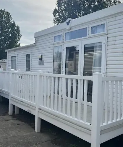 3 Bedroom Luxury Caravan Haven, Marton Mere